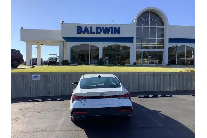 $23950 : Hyundai ELANTRA 2024 SEL 4dr image 6