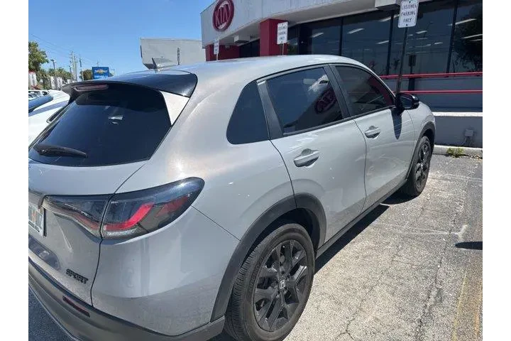 $22991 : Honda HR-V 2024 AWD Sport 4d image 4