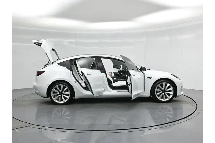 $19941 : Tesla Model 3 2020 AWD Stand image 3