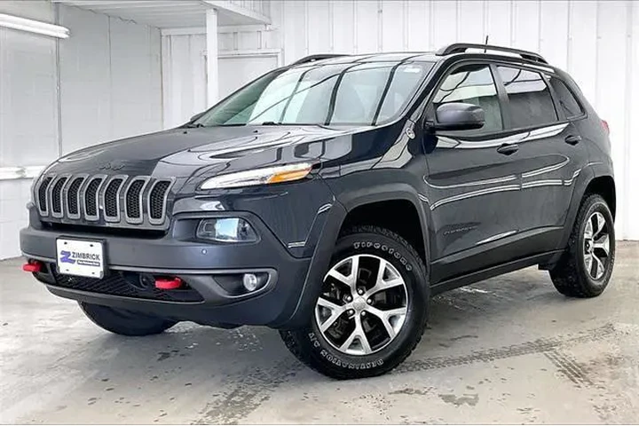 $11990 : Jeep Cherokee 2016 4x4 Trail image 2