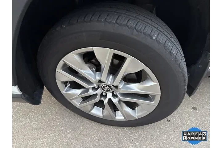 $36935 : Toyota RAV4 2025 AWD XLE Pre image 2