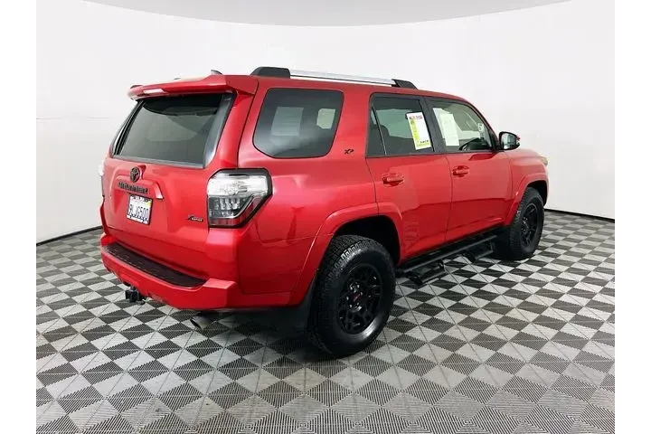 $33900 : Toyota 4Runner 2021 4x2 SR5 image 5