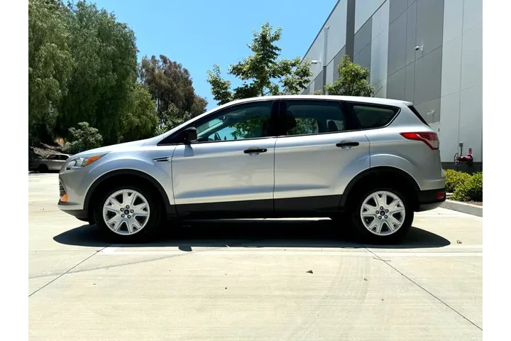 2014 Escape S FWD image 5
