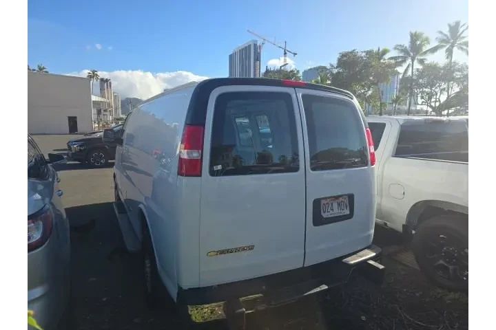 $25995 : Chevrolet Express 2022 2500 image 3