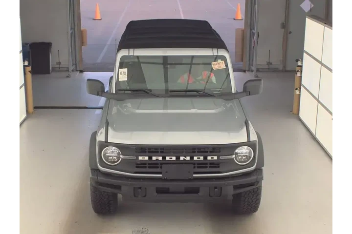 $32999 : Ford Bronco 2023 4x4 Black D image 2