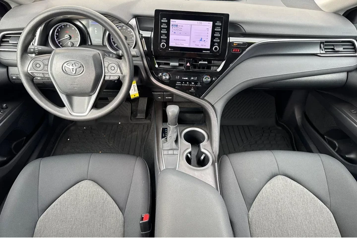 $24500 : Toyota Camry 2023 LE 4dr Sed image 6