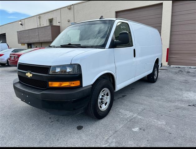 $16900 : 2019 Chevrolet Expréss image 7