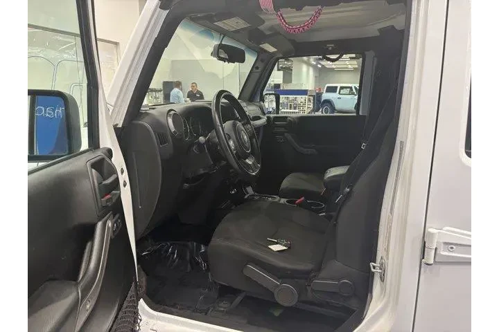 $22990 : Jeep Wrangler Unlimited 2017 image 10