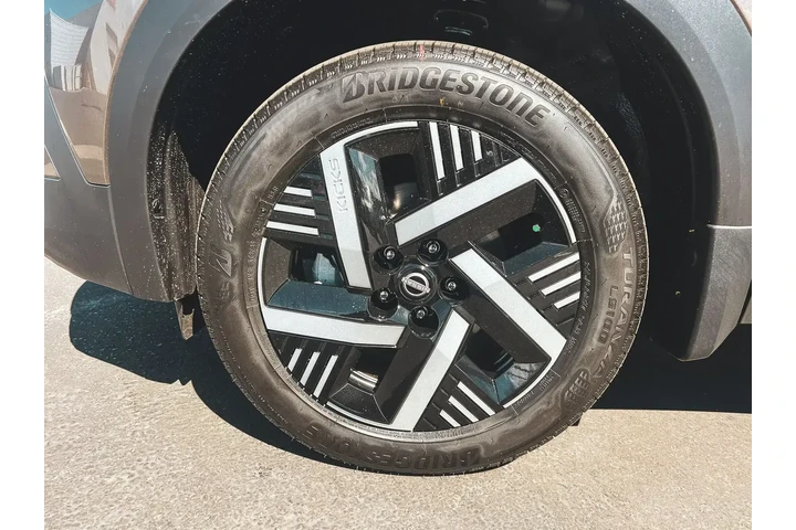 $22997 : Nissan Kicks 2026 SV 4dr Cro image 9