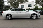 $18999 : Nissan Altima 2023 2.5 S 4dr thumbnail