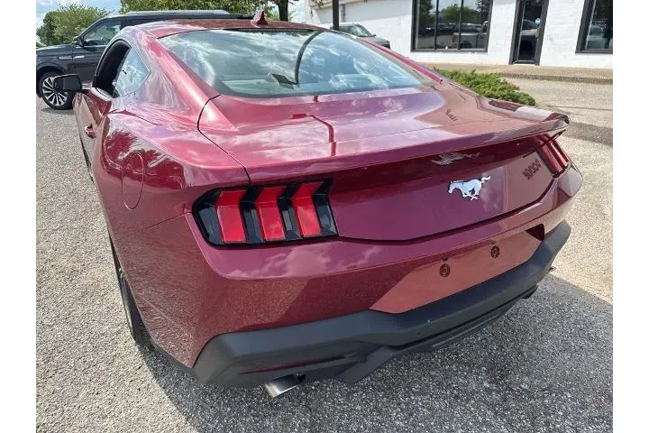 $32000 : Ford Mustang 2025 EcoBoost 2 image 8