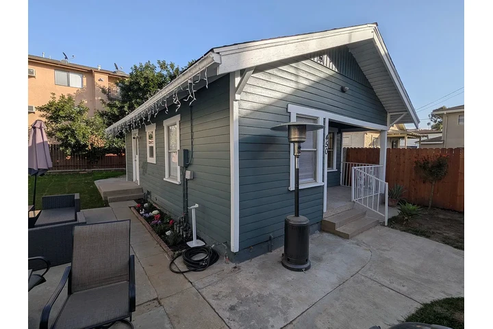 $800 : Casa dúplex de 2 dormitorios ! image 2