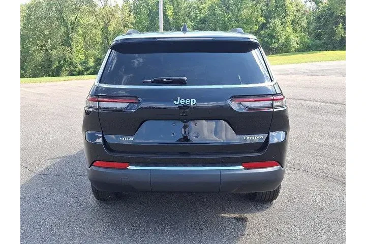 $30954 : Jeep Grand Cherokee L 2023 4 image 5