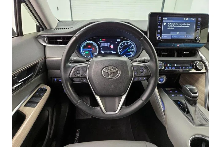 $28998 : Toyota Venza 2021 AWD XLE 4d image 10