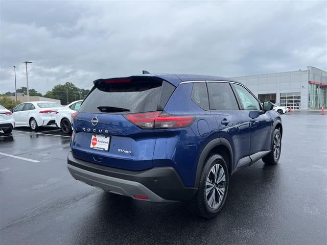 $22991 : PRE-OWNED 2022 NISSAN ROGUE SV image 7