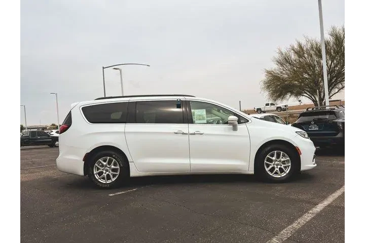$23997 : Chrysler Pacifica 2022 Touri image 2