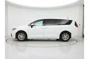 $24998 : Chrysler Pacifica 2023 Touri thumbnail