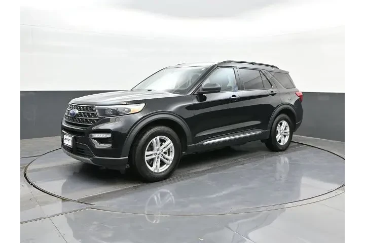 $29991 : Ford Explorer 2023 AWD XLT 4 image 1