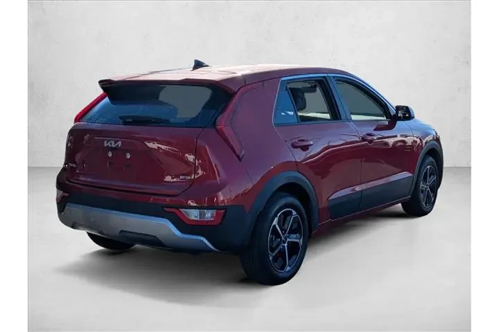 $25989 : Kia Niro 2026 LX 4dr Crossov image 5