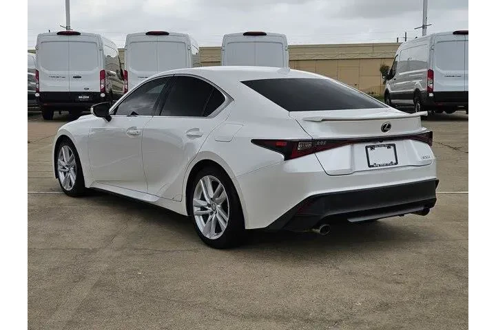 $27525 : Lexus IS 300 2021 4dr Sedan image 5