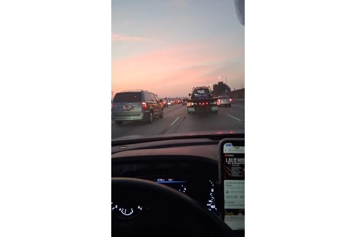 Busco trabajo de chofer tipo c image 1