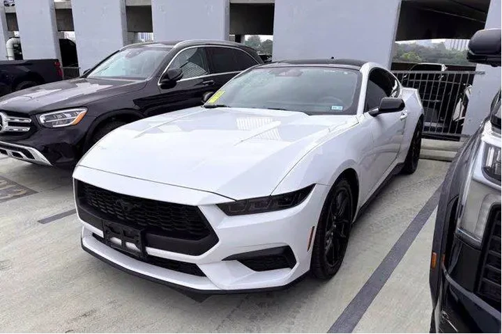 $32977 : Ford Mustang 2024 EcoBoost P image 3