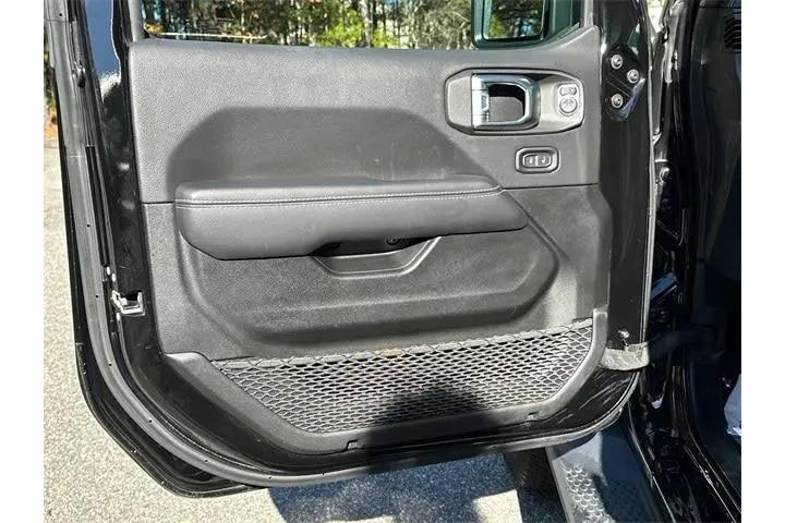 $37098 : Jeep Wrangler Unlimited 2022 image 10