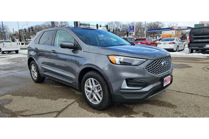 $16990 : 2023 Edge SEL image 4