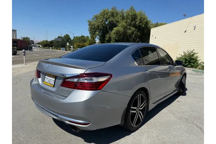 2017 Accord Sport image 7