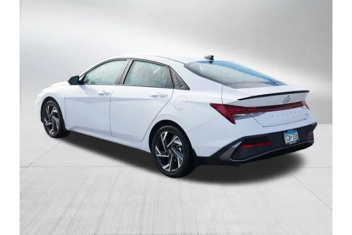$23000 : Hyundai ELANTRA Hybrid 2025 image 5