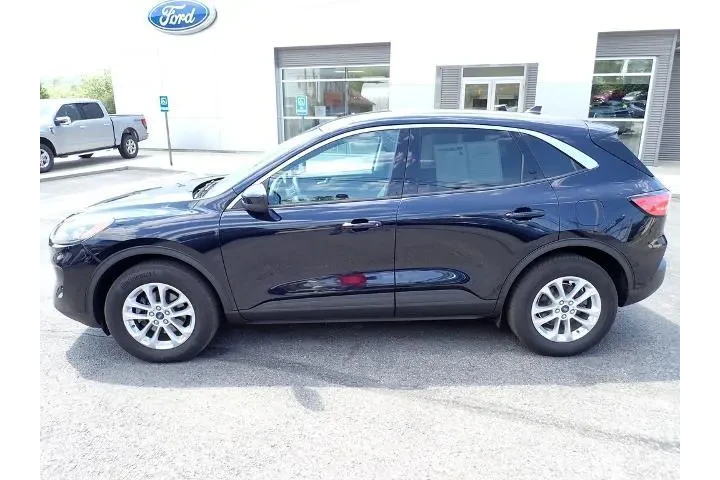 $22599 : Ford Escape 2021 AWD SE 4dr image 2