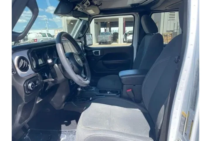 $23988 : Jeep Wrangler 2024 4x4 Sport image 7