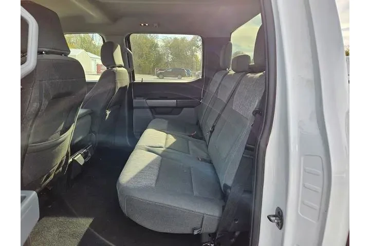 $33500 : Ford F-150 2023 4x4 XLT 4dr image 9