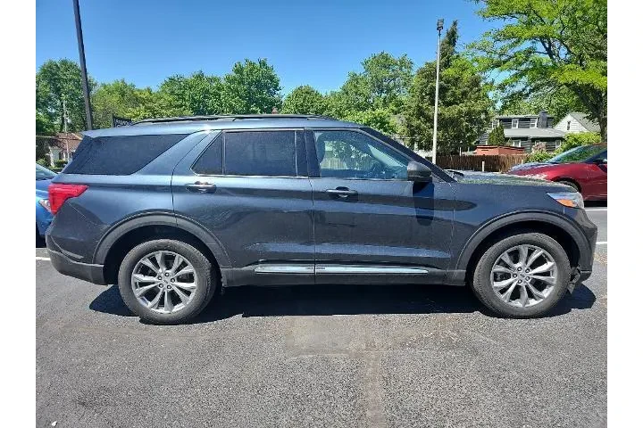 $32893 : Ford Explorer 2022 AWD XLT 4 image 7