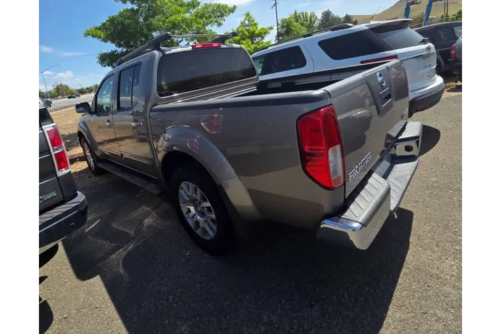 $10995 : 2009 Frontier SE V6 image 5