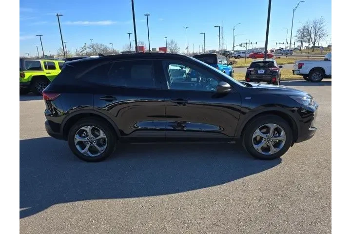 $26000 : Ford Escape 2025 AWD ST-Line image 6