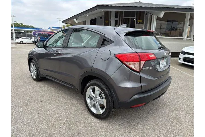 $13657 : Honda HR-V 2016 LX 4dr Cross image 4