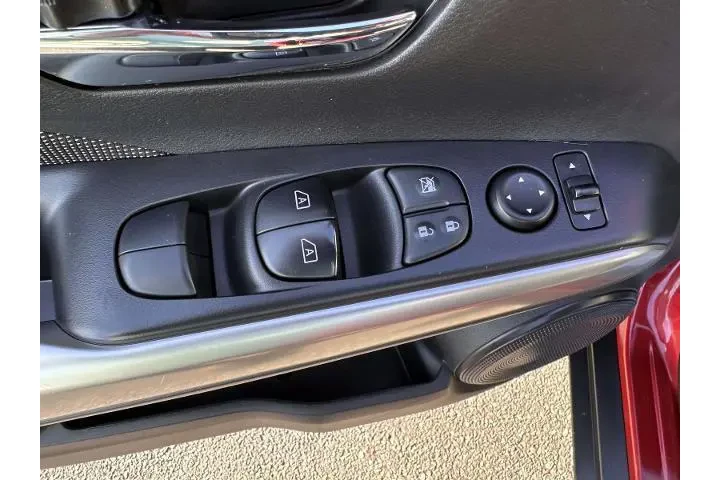 $12888 : Nissan Kicks 2019 SV 4dr Cro image 9