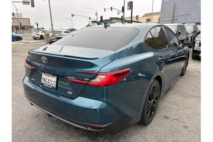$29888 : Toyota Camry 2025 SE 4dr Sed image 6