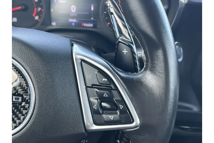 $21999 : Chevrolet Camaro 2020 LT 2dr image 10