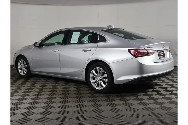 $15493 : Chevrolet Malibu 2022 LT 4dr image 6