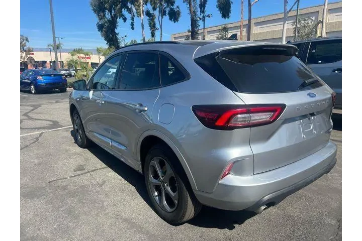 $20981 : Ford Escape 2024 AWD ST-Line image 5