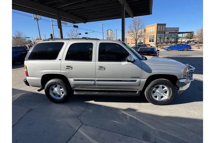 2004 GMC Yukon 4WD image 4