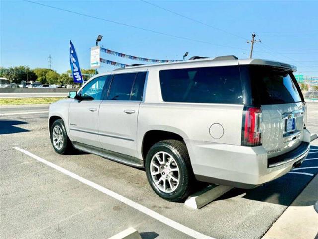 $26990 : 2016 GMC Yukon XL Denali image 7