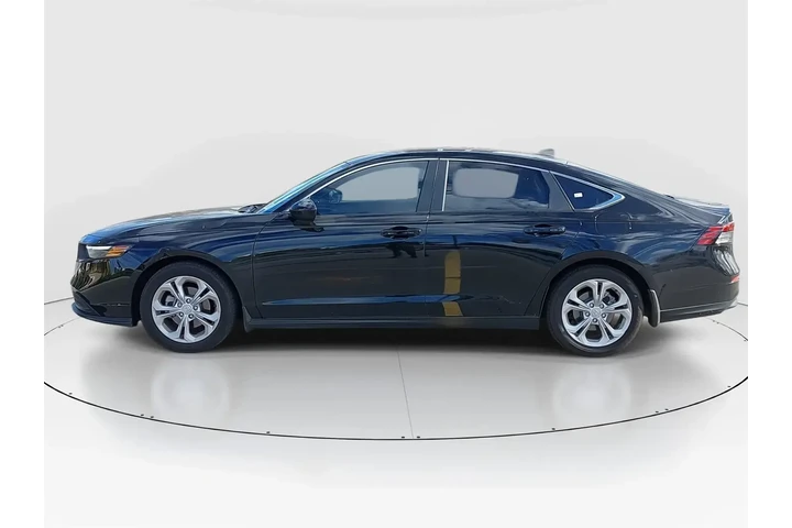 $23641 : Honda Accord 2024 LX 4dr Sed image 8