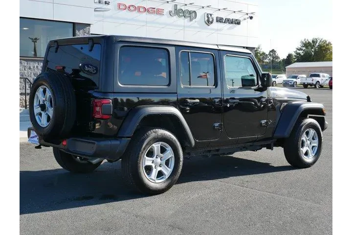 $30987 : Jeep Wrangler 2023 4x4 Sport image 8