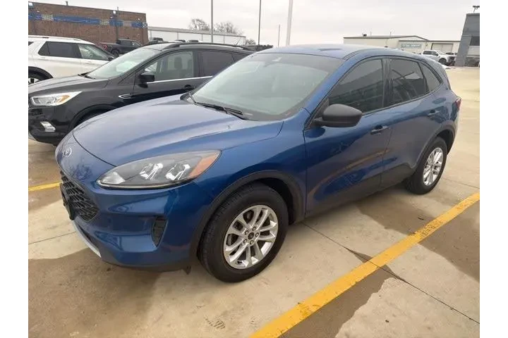 $19990 : Ford Escape 2022 AWD S 4dr S image 5