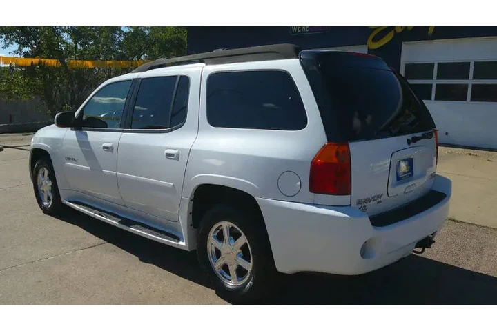 $5999 : 2005 GMC Envoy XL Denali image 6