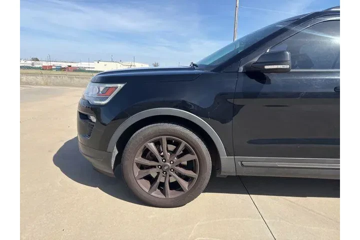 $18222 : Ford Explorer 2018 XLT 4dr S image 9