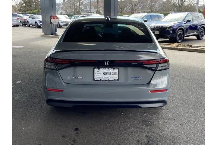 $22487 : Honda Accord Hybrid 2023 Spo image 6